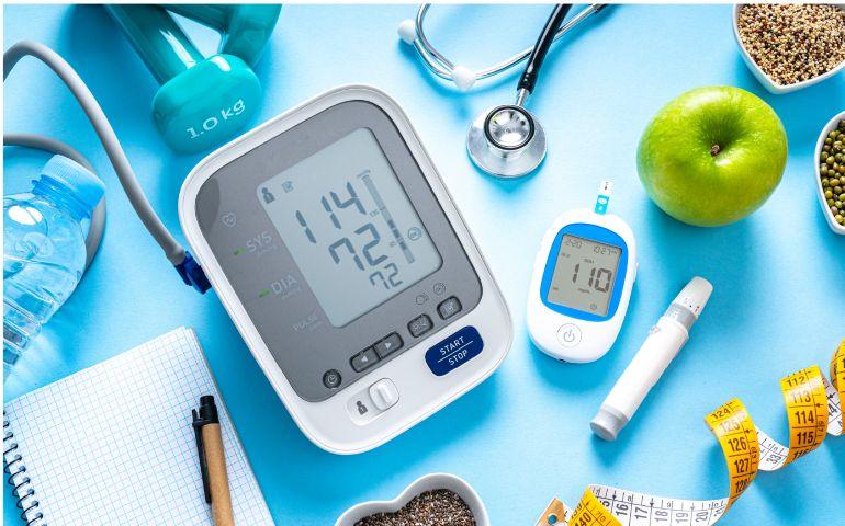 Blood pressure machine with wellness items